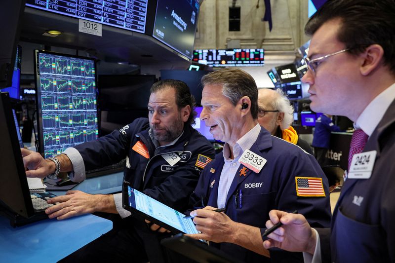 &copy; Reuters. Traders à la Bourse de New York (NYSE) à New York City, États-Unis /Photo prise le 29 janvier 2024/REUTERS/Brendan McDermid