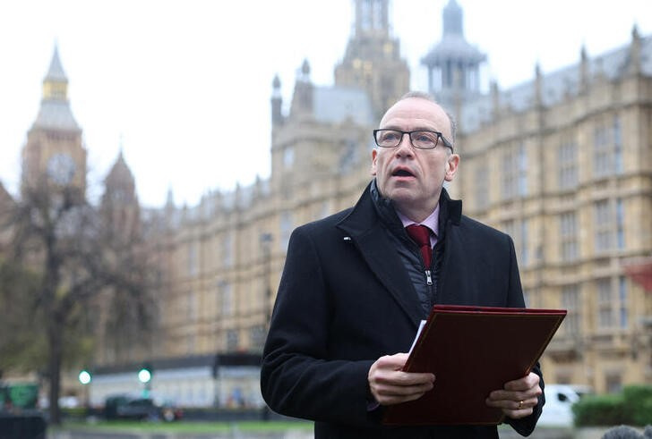 &copy; Reuters. British Secretary of State for Northern Ireland Chris Heaton-Harris delivers a statement to media members near the Houses of Parliament in London, Britain, January 30, 2024. REUTERS/Toby Melville