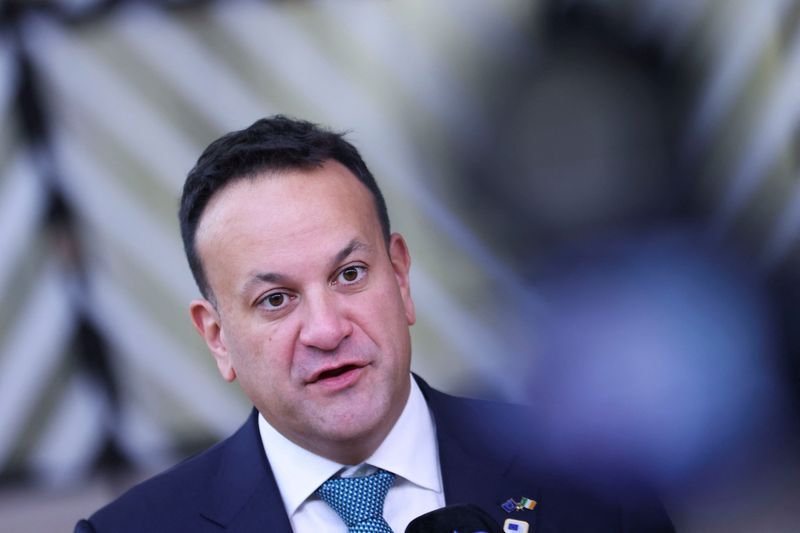 &copy; Reuters. Ireland's Taoiseach, Leo Varadkar speaks to media at a European Union leaders' summit, in Brussels, Belgium December 14, 2023. REUTERS/Johanna Geron/File Photo