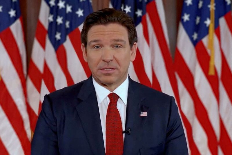 &copy; Reuters. FILE PHOTO: Florida Governor Ron DeSantis announces his withdrawl from the Republican presidential candidacy in a still image from video released on social media January 21, 2024.   Ron DeSantis campaign/ via REUTERS./File Photo