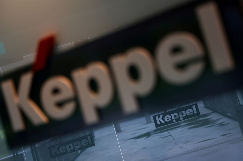 © Reuters. FILE PHOTO: FILE PHOTO: A Keppel signage is pictured in Singapore July 6, 2023. REUTERS/Edgar Su/File Photo/File Photo