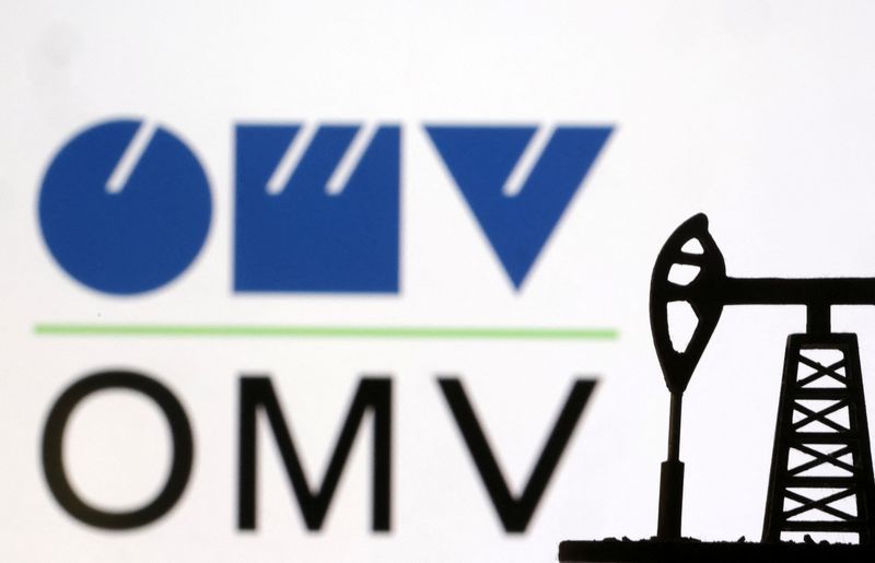&copy; Reuters. Oil pump jack is seen in front of displayed OMV logo in this illustration taken, October 8, 2023. REUTERS/Dado Ruvic/Illustration