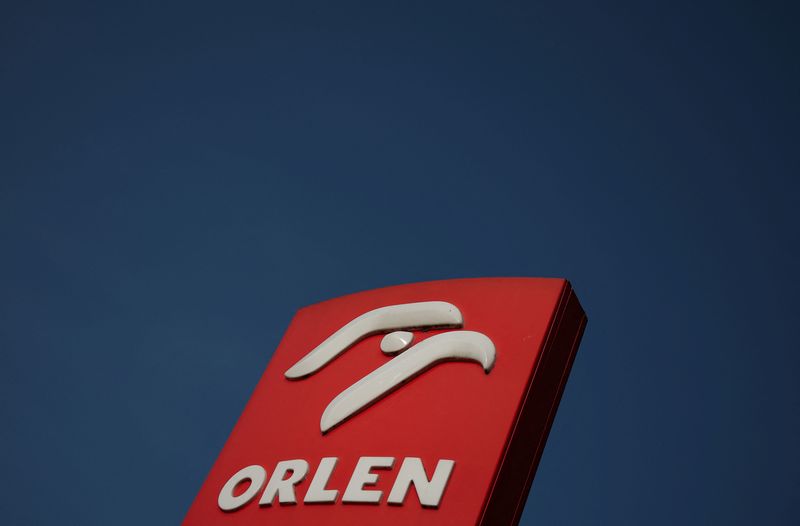 &copy; Reuters. Poland's largest refiner Orlen (PKN.WA) logo is displayed at their petrol station in Bialystok, Poland, October 2, 2023. REUTERS/Kacper Pempel