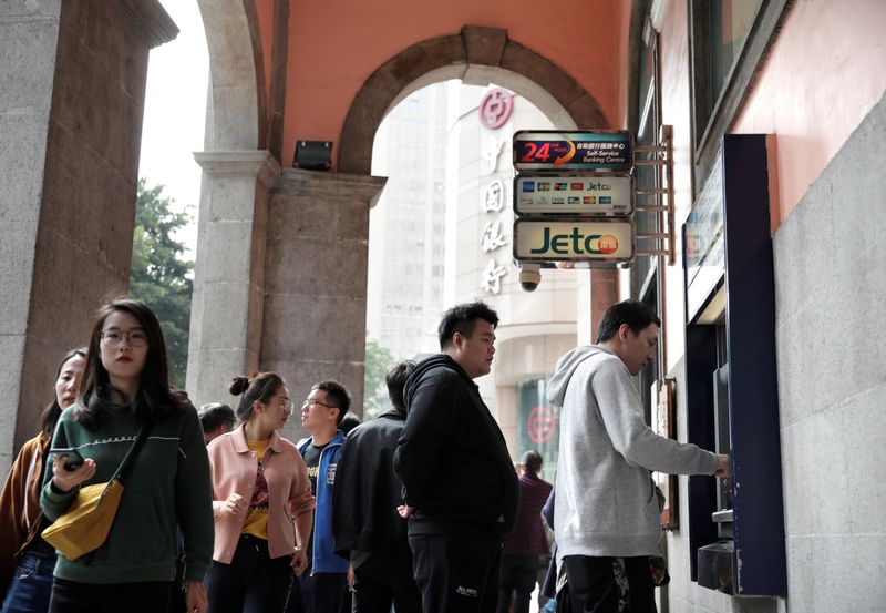 China regulator urges banks to improve credit management