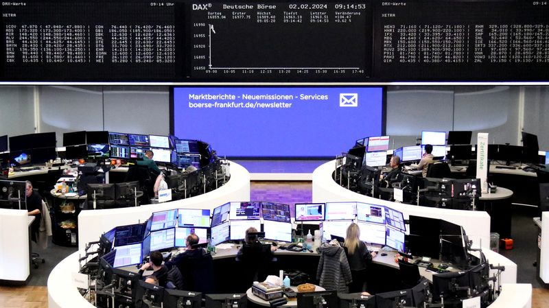 © Reuters. Panoramica della Borsa di Francoforte. 2 febbraio 2024.     REUTERS/Staff