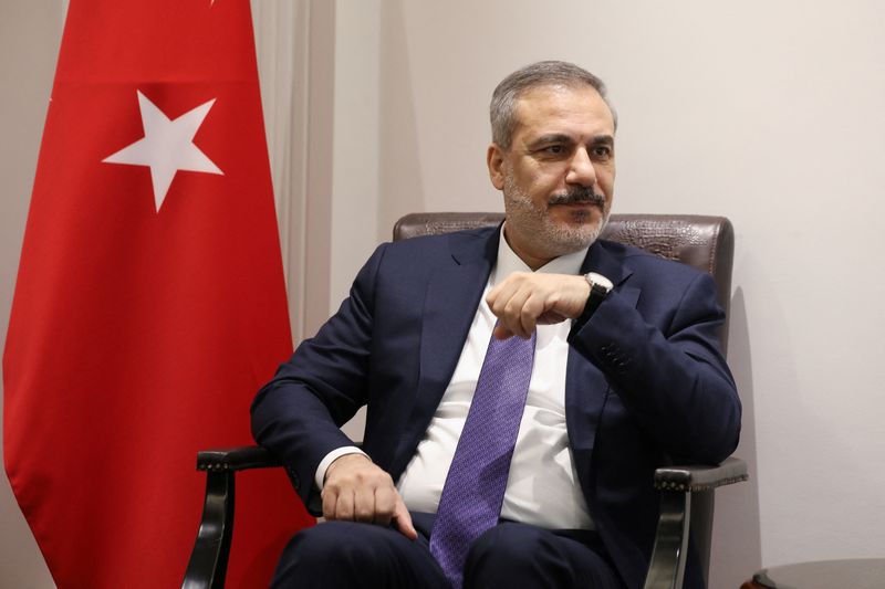&copy; Reuters. وزير الخارجية التركي خلال مؤتمر صحفي في عمان بالأردن يوم 18 يناير كانون الثاني 2024. تصوير: علاء السخني - رويترز.