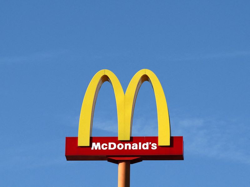 &copy; Reuters. FILE PHOTO: A sign for the U.S. fast food restaurant chain McDonald's is seen outside one of their restaurants in Sint-Pieters-Leeuw, near Brussels, Belgium September 5, 2023.  REUTERS/Yves Herman/File Photo