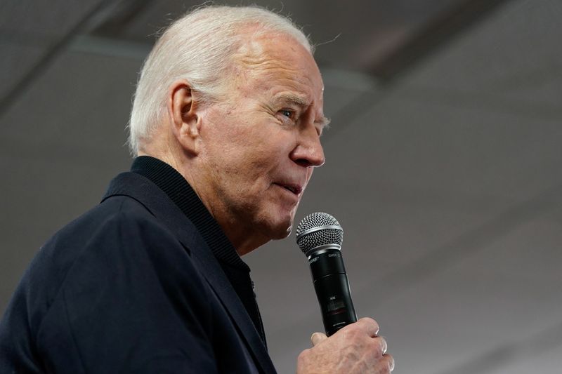Biden threatens veto of U.S. House’s ‘political ploy’ Israel bill