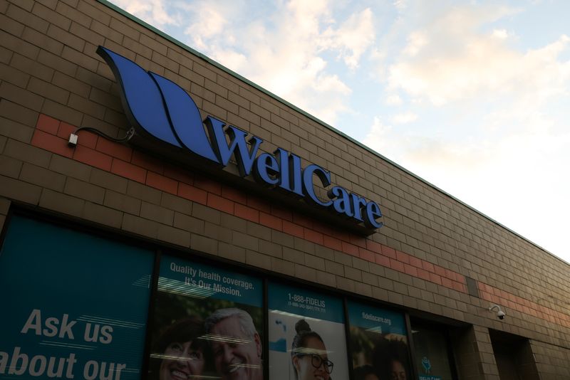 &copy; Reuters. A sign for Wellcare, part of the Centene Corporation, is seen in Queens, New York, U.S., November 16, 2021. REUTERS/Andrew Kelly/File Photo