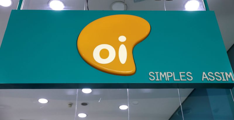 © Reuters. Logo da Oi em loja em São Paulo