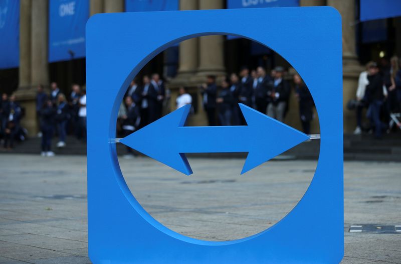 &copy; Reuters. FILE PHOTO: The logo of software company TeamViewer AG is pictured during TeamViewer's initial public offering (IPO) at the Frankfurt Stock Exchange in Frankfurt, Germany, September 25, 2019. REUTERS/Ralph Orlowski