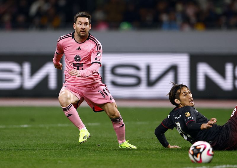 &copy; Reuters. Messi em jogo do Inter Miami contra Vissel Kobe
 7/2/2024    REUTERS/Issei Kato