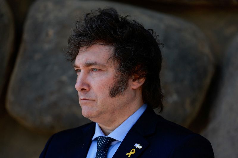 &copy; Reuters. Argentina's President Javier Milei looks on during a visit to Yad Vashem, the World Holocaust Remembrance Centre, in Jerusalem, February 7, 2024. REUTERS/Ammar Awad/File Photo