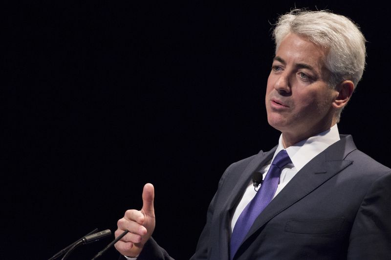 &copy; Reuters. William Ackman, founder and CEO of hedge fund Pershing Square Capital Management, speaks during the Sohn Investment Conference in New York May 4, 2015. REUTERS/Brendan McDermid/File Photo