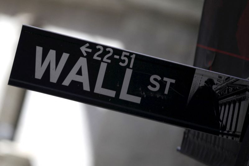 &copy; Reuters. A Wall Street sign is seen in Lower Manhattan in New York, January 20, 2016. REUTERS/Mike Segar/ File Photo