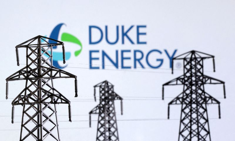 &copy; Reuters. FILE PHOTO: Electric power transmission pylon miniatures and Duke Energy logo are seen in this illustration taken, December 9, 2022. REUTERS/Dado Ruvic/Illustration/File Photo