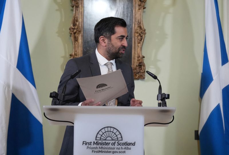 &copy; Reuters. Scotland's First Minister Humza Yousaf speaks during a press conference at Bute House, his official residence where he said he will resign as SNP leader and Scotland's First Minister, avoiding having to face a no-confidence vote in his leadership, in Edin