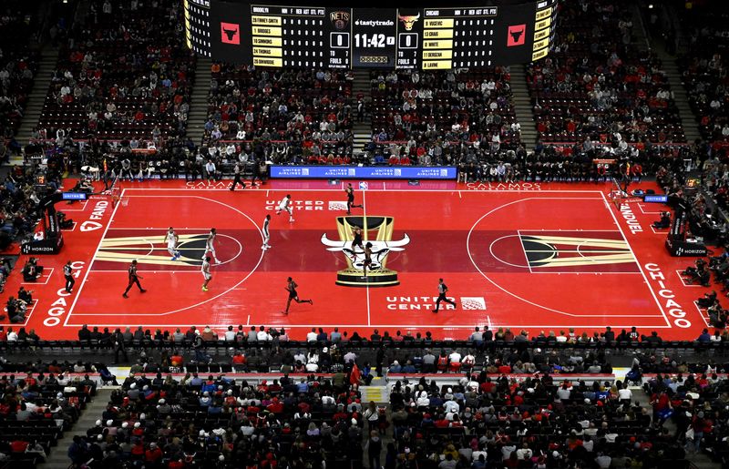 &copy; Reuters. FILE PHOTO: Nov 3, 2023; Chicago, Illinois, USA; The floor is red for the NBA In-Season Tournament during the first half of the game between the Chicago Bulls and the Brooklyn Nets  at the United Center. Mandatory Credit: Matt Marton-USA TODAY Sports  