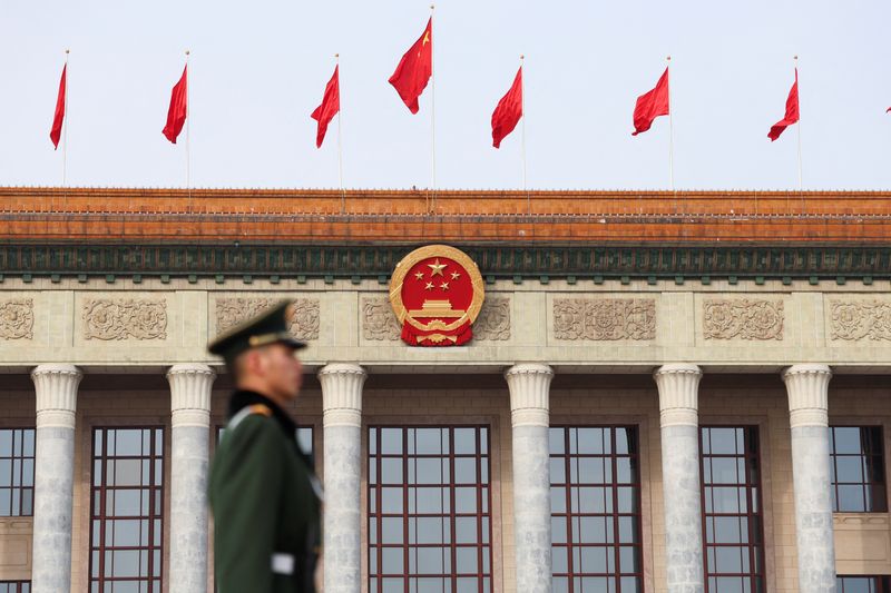 &copy; Reuters. 　４月３０日、中国共産党は中央政治局会議を開き、７月に第２０期中央委員会第３回総会（３中総会）を北京で開くことを決めた。新華社が伝えた。北京で３月４日撮影（２０２４年　ロ