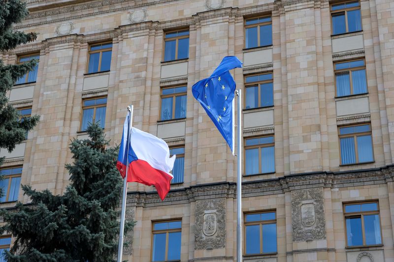 &copy; Reuters. Flags of the European Union and the Czech Republic flutter at the Czech embassy in Moscow, Russia, April 18, 2021. REUTERS/Shamil Zhumatov/File Photo