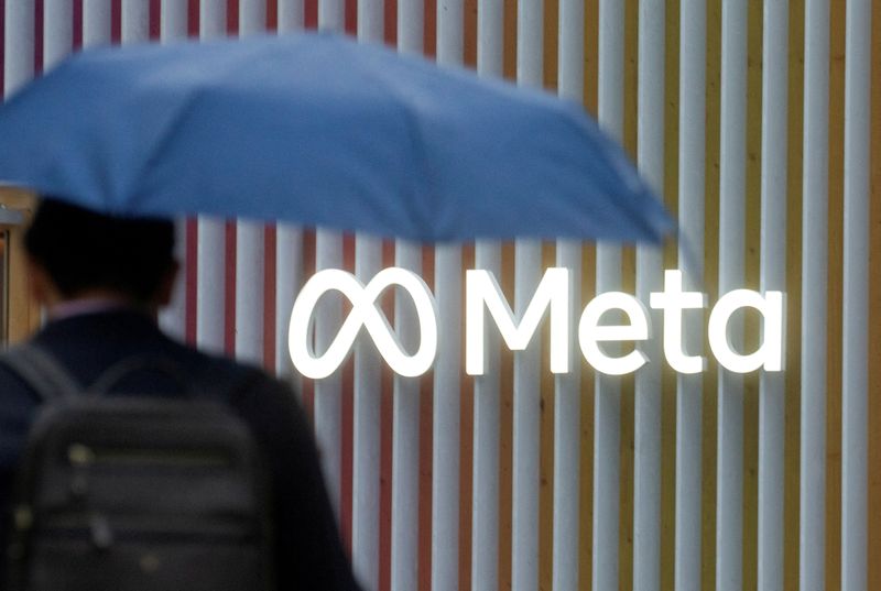 &copy; Reuters. FILE PHOTO: The logo of Meta Platforms is seen in Davos, Switzerland, May 22, 2022. Picture taken May 22, 2022.   REUTERS/Arnd Wiegmann/File Photo