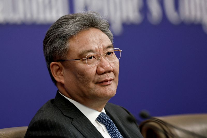 &copy; Reuters. FILE PHOTO: Chinese Commerce Minister Wang Wentao attends a press conference on the sidelines of the National People's Congress (NPC), in Beijing, China March 6, 2024. REUTERS/Tingshu Wang/File Photo