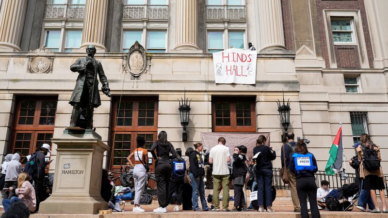 &copy; Reuters. Manifestantes ocupam prédio acadêmico da Universidade de Columbia
30/04/2024
Mary Altaffer/Pool via REUTERS