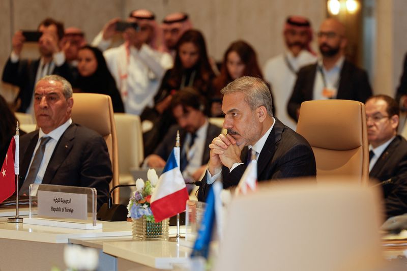 &copy; Reuters. وزير الخارجية التركي هاكان فيدان خلال اجتماع في الرياضة يوم 29 أبريل نيسان 2024. تصوير: حمد محمد - رويترز