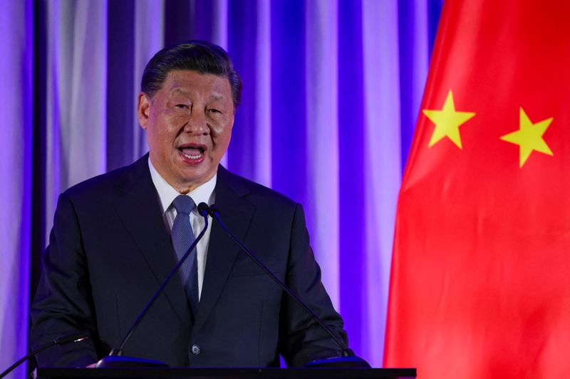 &copy; Reuters. FOTO DE ARCHIVO. El presidente de China, Xi Jinping, habla en el "Evento de altos líderes chinos" celebrado por el Comité Nacional de Relaciones entre Estados Unidos y China y el Consejo Empresarial entre Estados Unidos y China al margen de la cumbre de