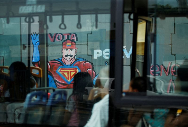 &copy; Reuters. FILE PHOTO: A mural of the image with "Super Bigote" (Super Mustache) superhero inspired by Venezuelan President Nicolas Maduro is pictured in Caracas, Venezuela April 17, 2024. REUTERS/Leonardo Fernandez Viloria/File Photo