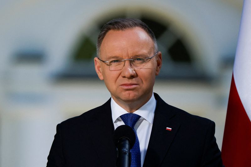&copy; Reuters. FILE PHOTO: Polish President Andrzej Duda gives a statement to media in connection with the 20th anniversary of Poland's accession to the European Union, in Warsaw, Poland, May 1, 2024. REUTERS/Kuba Stezycki/File Photo