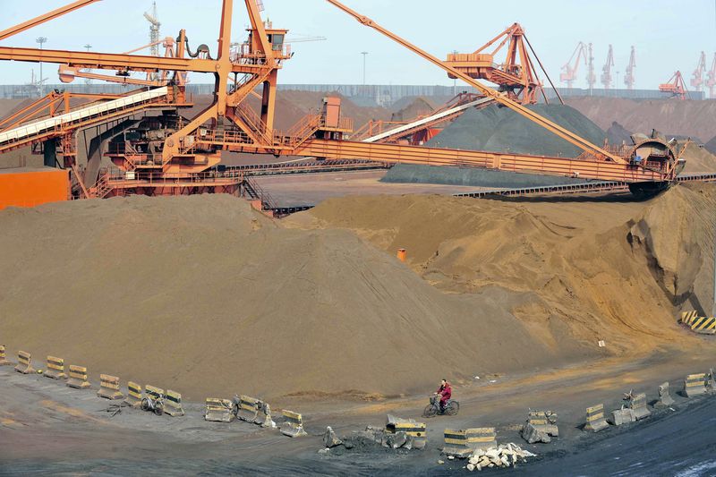 &copy; Reuters. Pilha de minério de ferro
10/06/2010
REUTERS/Sheng Li 