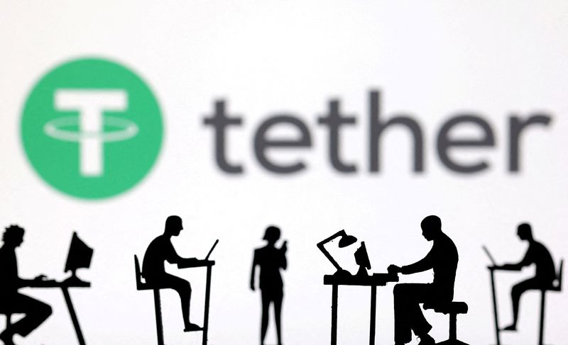 &copy; Reuters. FILE PHOTO: Figurines with computers and smartphones are seen in front of Tether logo in this illustration taken, February 19, 2024. REUTERS/Dado Ruvic/Illustration/File Photo
