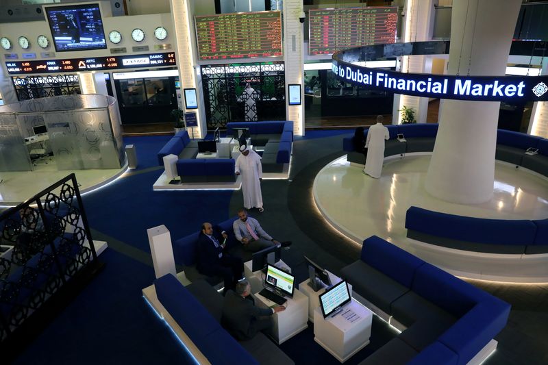 &copy; Reuters. مشهد عام يظهر سوق دبي المالي بدبي في صورة من أرشيف رويترز.
