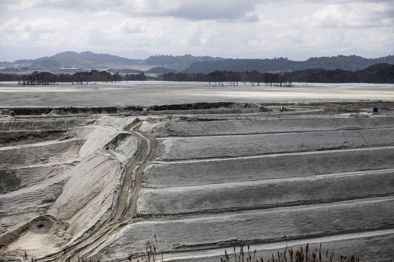 &copy; Reuters. Imagen de archivo. Una vista de la mina Cobre Panamá de la canadiense First Quantum Minerals, una de las minas de cobre a cielo abierto más grandes del mundo, que se vio obligada a cerrar después de que el máximo tribunal de Panamá dictaminó que su 