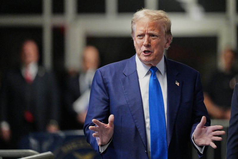 &copy; Reuters. Former President Donald Trump speaks with the media at Manhattan Supreme Court during the proceedings in his criminal trial at the New York State Supreme Court in New York, New York, Friday, May, 3, 2024. Curtis Means/Pool via REUTERS/ File Photo