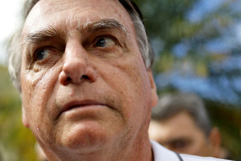 &copy; Reuters. FILE PHOTO: Former Brazilian President Jair Bolsonaro looks on as he arrives for a state meeting of the Liberal Party, in Goiania, Brazil, April 4, 2024. REUTERS/Ueslei Marcelino/File Photo