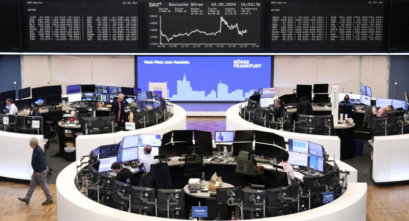 &copy; Reuters. The German share price index DAX graph is pictured at the stock exchange in Frankfurt, Germany, May 3, 2024.     REUTERS/Staff/File Photo
