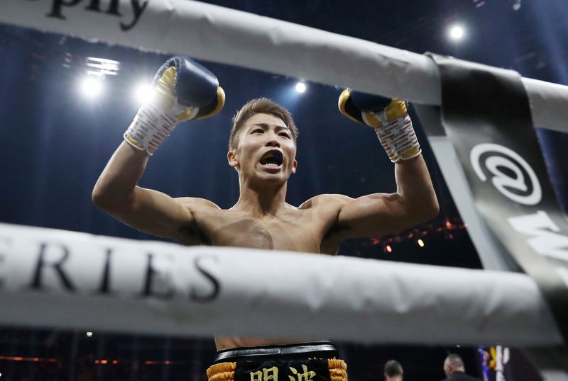 © Reuters. FOTO ARCHIVO: Boxeo - Emmanuel Rodríguez vs Naoya Inoue - IBF World Bantamweight Title & World Boxing Super Series Semi Final, The SSE Hydro, Glasgow, Gran Bretaña - 18 de mayo de 2019 Naoya Inoue celebra la victoria en la pelea contra Emmanuel Rodríguez Action Images via Reuters/Lee Smith.