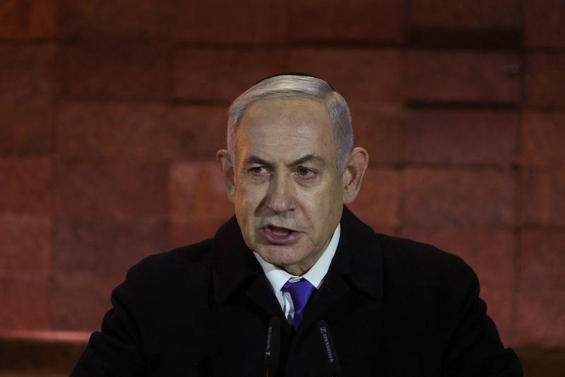 &copy; Reuters. FILE PHOTO: Israeli Prime Minister Benjamin Netanyahu speaks during the opening ceremony marking Israel's national Holocaust Remembrance Day at Yad Vashem, the World Holocaust Remembrance Center, in Jerusalem May 5, 2024. REUTERS/Ronen Zvulun/File Photo