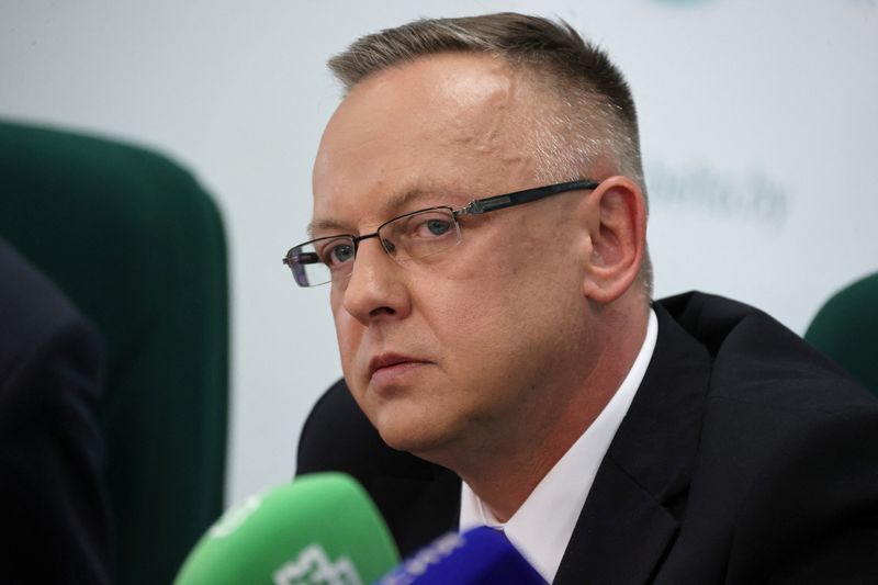 &copy; Reuters. FILE PHOTO: Tomasz Szmydt, a Polish judge who requested political asylum in Belarus, attends a press conference at the BelTA news agency in Minsk, Belarus May 6, 2024. BelTA/Maxim Guchek/Handout via REUTERS/File Photo