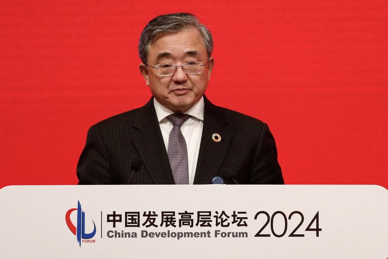 &copy; Reuters. FILE PHOTO: China's special envoy for climate change Liu Zhenmin speaks at the China Development Forum (CDF) 2024, in Beijing, China March 24, 2024. REUTERS/Jing Xu/File Photo