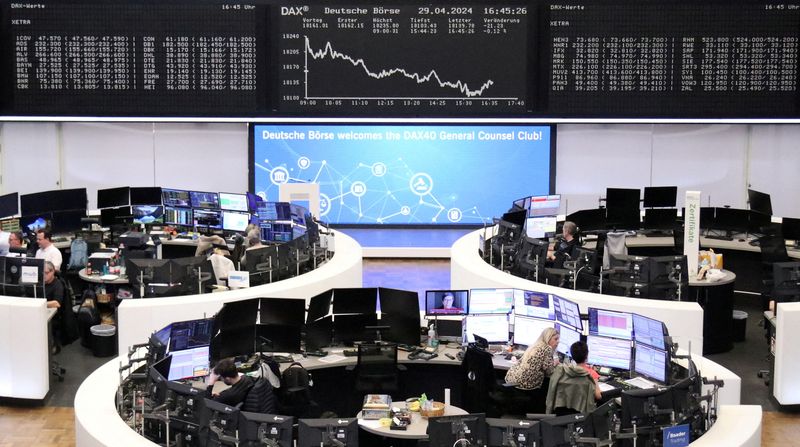 &copy; Reuters. FILE PHOTO: The German share price index DAX graph is pictured at the stock exchange in Frankfurt, Germany, April 29, 2024.     REUTERS/Staff/File Photo