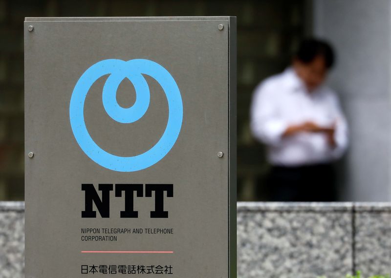 © Reuters. The logo of NTT (Nippon Telegraph and Telephone Corporation) is displayed at the company office in Tokyo, Japan September 29, 2020.  REUTERS/Issei Kato/File Photo