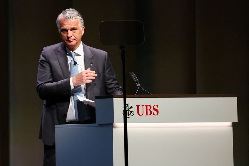 &copy; Reuters. CEO of UBS Sergio Ermotti attends the Swiss Bank Annual General Meeting, one year after buying rival Swiss bank Credit Suisse, in Basel, Switzerland, April 24, 2024. REUTERS/Denis Balibouse/File Photo