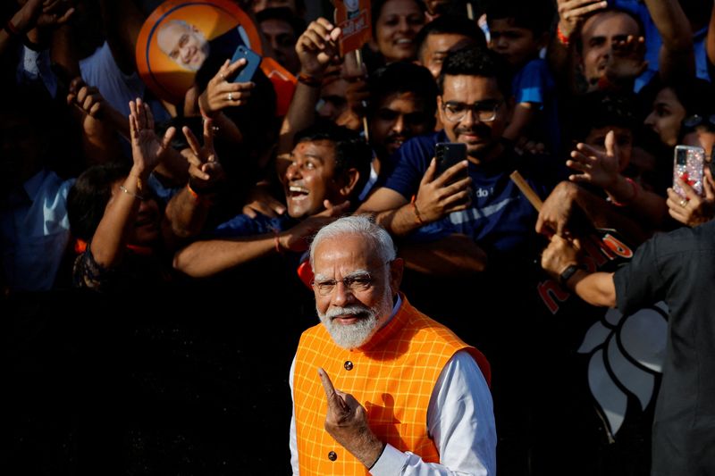 &copy; Reuters. 　５月７日、インド選挙管理委員会は、モディ首相率いる与党・インド人民党（ＢＪＰ）が投稿したアニメーション動画を削除するよう米交流サイトのＸに命じた。選挙活動中の首相、アフ