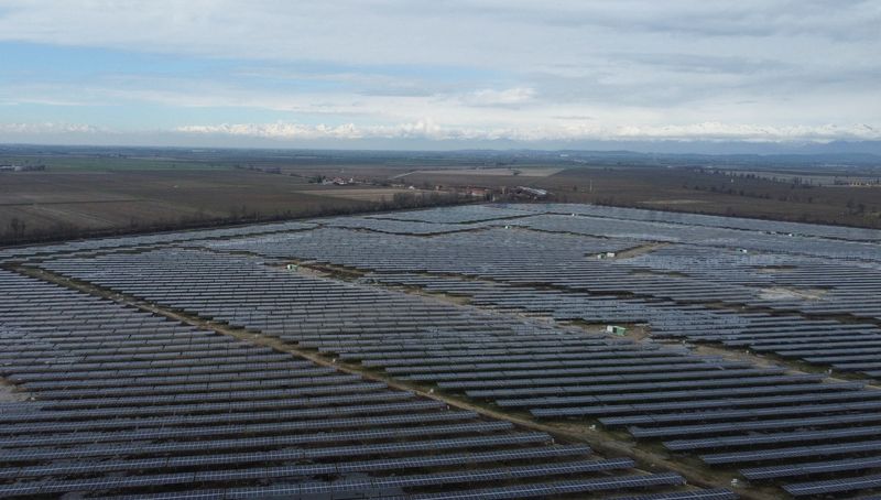 &copy; Reuters. Parque de energia solar
5/03/2024
REUTERS/Claudia Greco