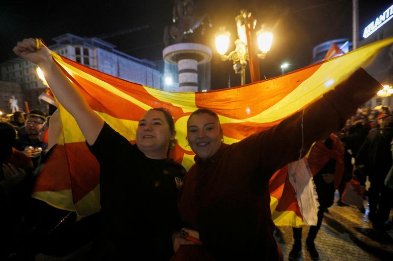 &copy; Reuters. Supporters of VMRO-DPMNE party celebrate following the parliamentary and presidential elections in Skopje, North Macedonia May 8, 2024. REUTERS/Ognen Teofilovski/ File Photo