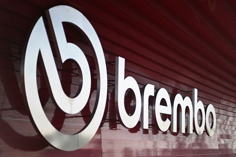 &copy; Reuters. Il logo di Brembo nella sede del gruppo a Stezzano, vicino a Bergamo, Italia, 14 marzo 2024. REUTERS/Daniele Mascolo