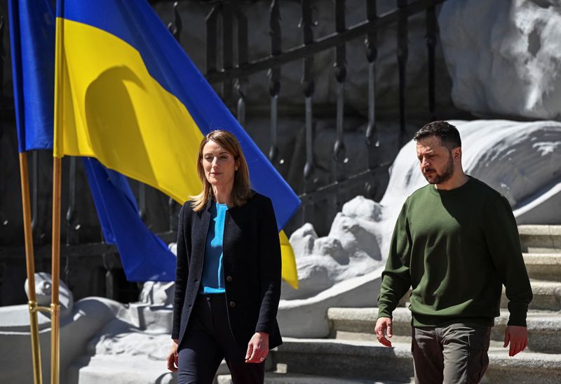 &copy; Reuters. Ukraine's President Volodymyr Zelenskiy meets with European Parliament President Roberta Metsola, amid Russia's attack on Ukraine, in Kyiv, Ukraine May 9, 2024. REUTERS/Viacheslav Ratynskyi